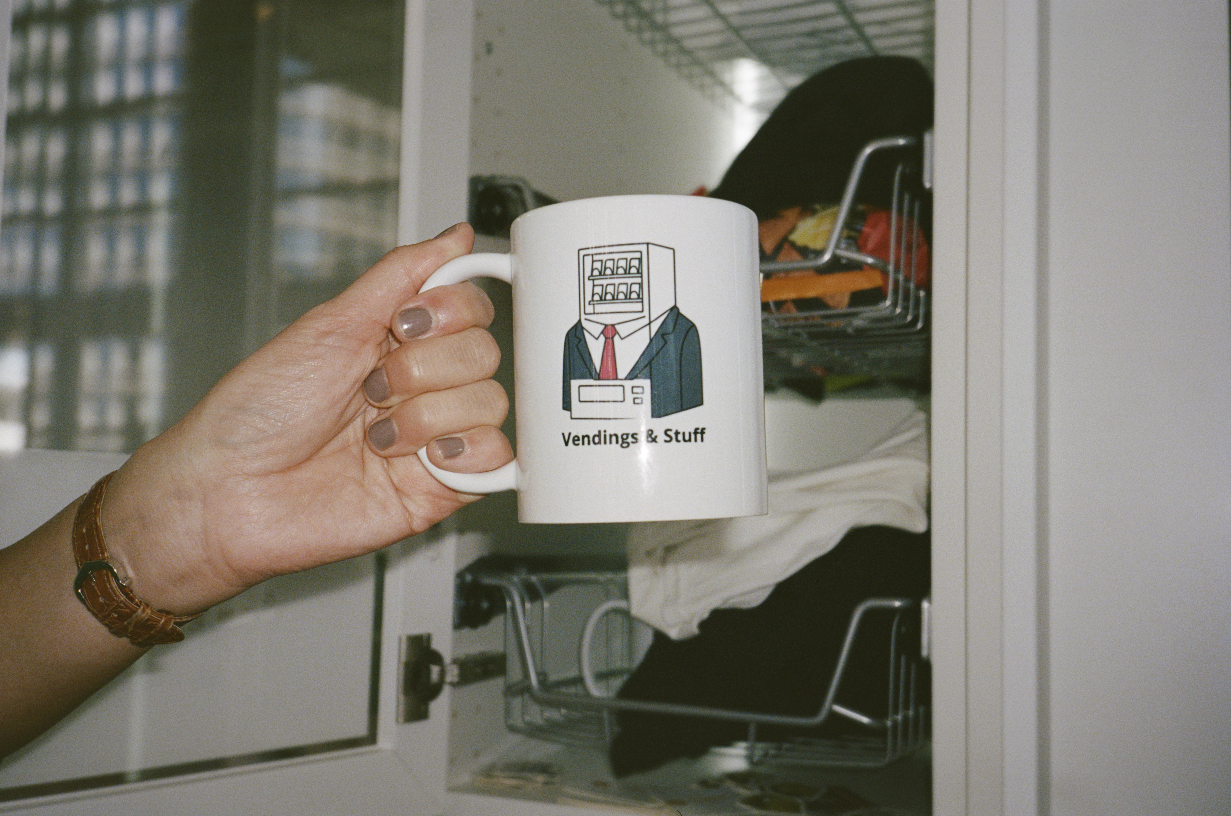 Custom Anthropic mug from Clothius